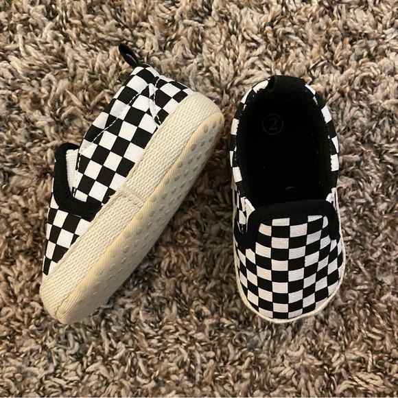 Bundle of Baby Shoes - Picture 2 of 5